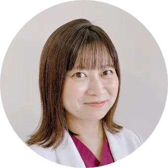 患者さんに寄り添う宮坂歯科医院の女性医師